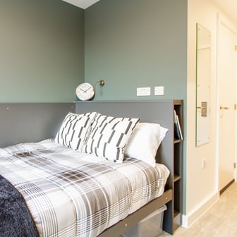 Standard En Suite - Image 1